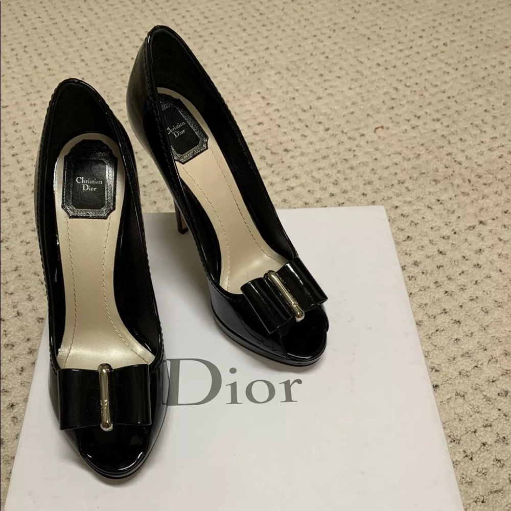 NEW Christian Dior black heels. RV $1,180 Size 39